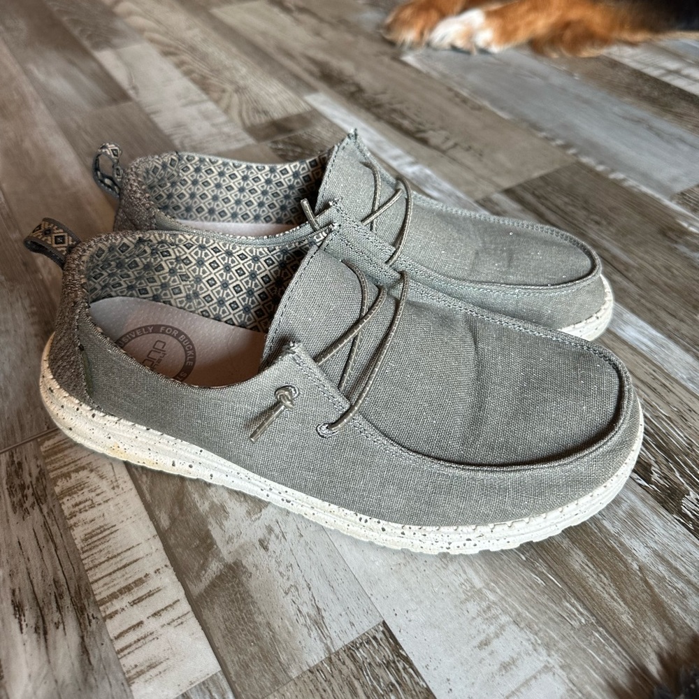Sparkly Gray Women’s Hey Dudes, Size 8, Gently Worn